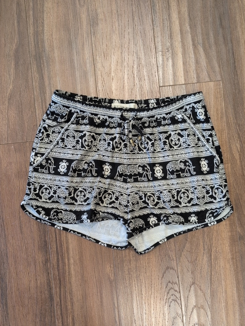 Mudd Black & White Elephant Print Comfy Shorts